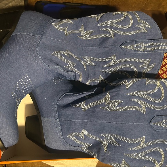 Women's👩🏻Western Cowboy🤠Block Heel Embroidered🪡Pull On Boots👢Sz 8 - Picture 3 of 7